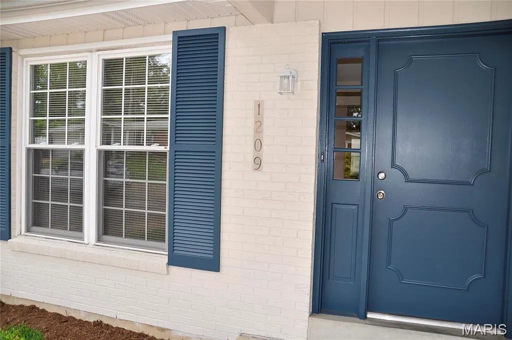3 bed, 2.0 bath, 1470 sqft, $2,400 — Photo 4