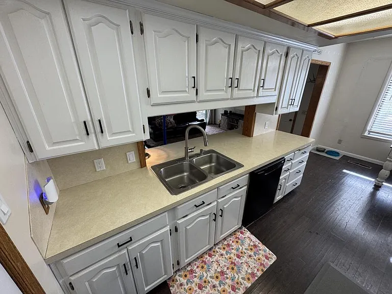 240 Idaho Ave — Photo 11