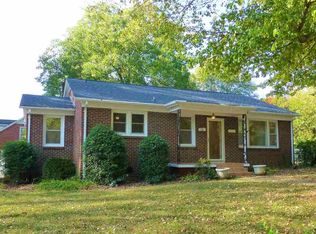 1509 3rd St NW, Hickory, NC 28601