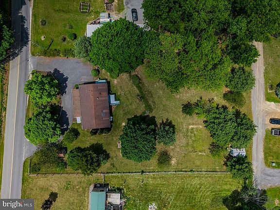 5th image of 3 Middle Acres