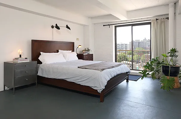 Sold by Avenue Sotheby's International Realty | media 30
