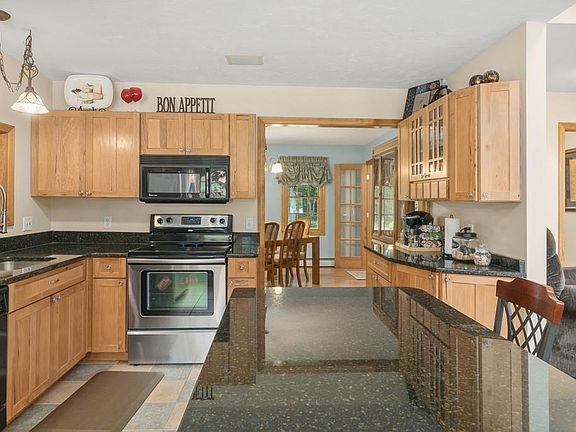 3rd image of 464 Leadmine Rd