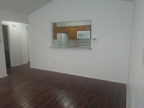 2nd image of 1204 Heron Ct
