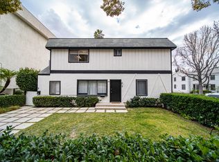 400 N Maple Dr #A, Beverly Hills, CA 90210