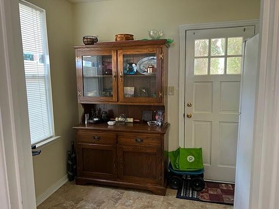 3rd image of 633 E College Ave #639