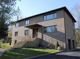 6 Manor Hill Ter, Lincoln Park, NJ 07035