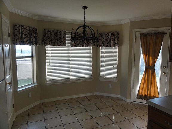 3rd image of 2708 Settlement Dr