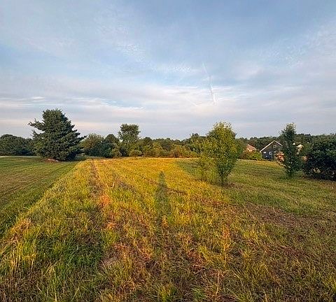 4th image of 7373 Hunters Glen Ln