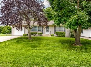 607 NE Green St, Lees Summit, MO 64063