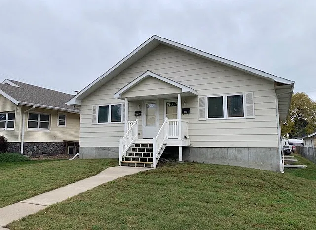 717 W 24th St - 717 W... — Photo 1