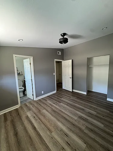 960 Kingsley Cir Photo 1
