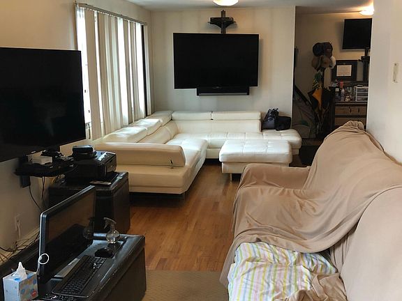 4th image of 433 W Broadway APT 6B