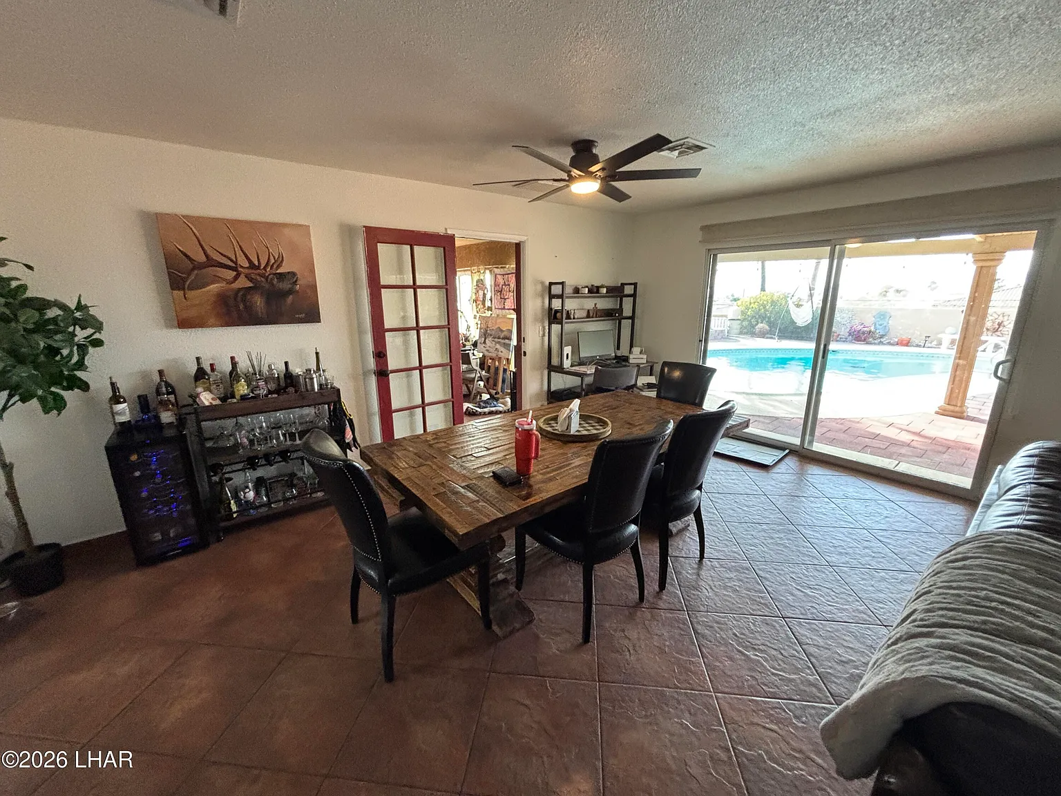 3 bed, 2.0 bath, 1686 sqft, $2,500 — Photo 4