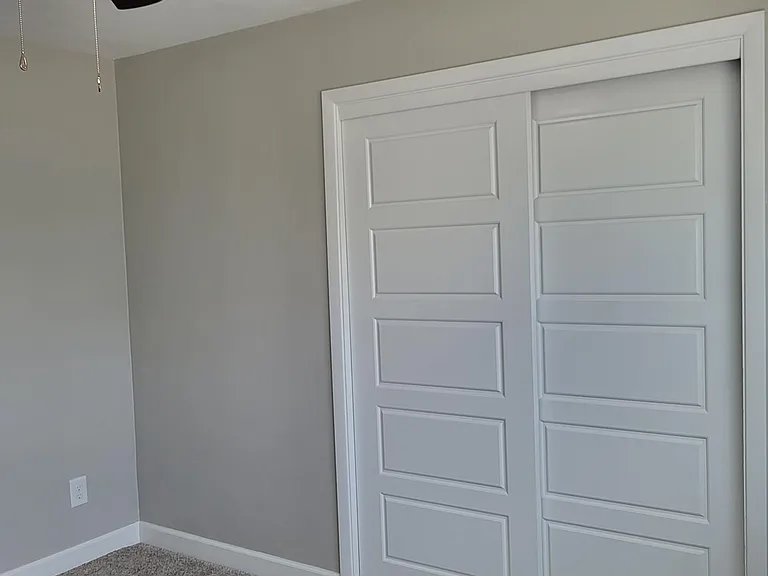 1324 Hillside Dr — Photo 10