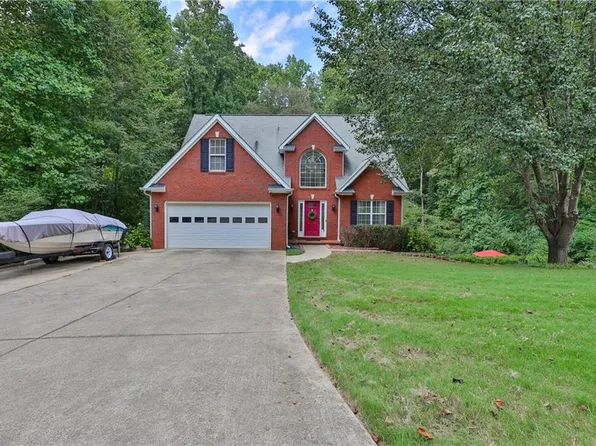 5863 Bay View Dr, Buford, GA 30518