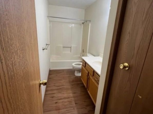 8695 Rosewood Ave NW APT 9