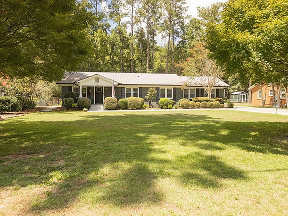 3rd image of 114 Sharon Dr