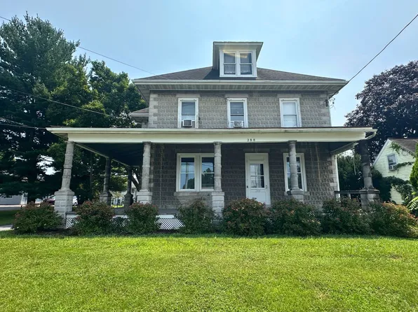 288 W Main St, Leola, PA 17540
