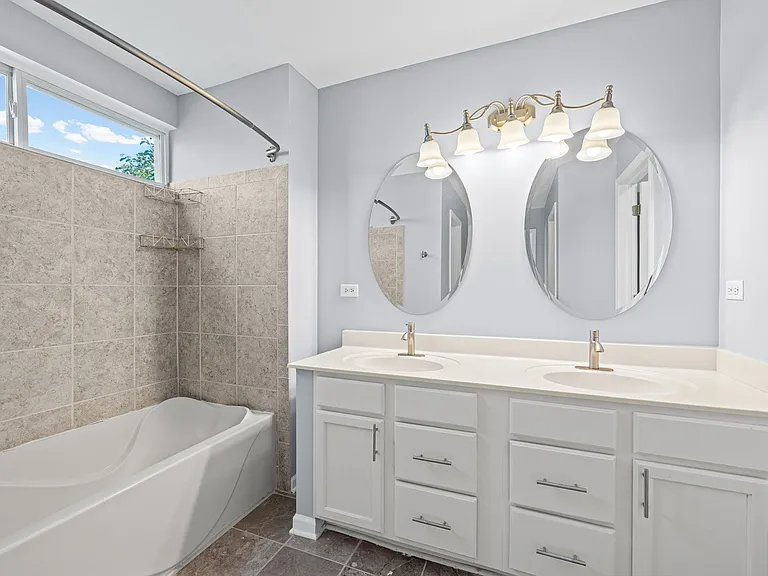 931 Taralon Trl — Photo 15