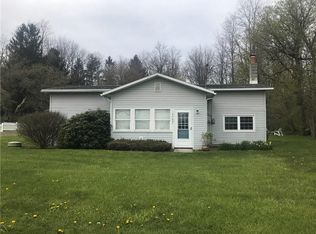 14509 W Bay Rd, Sterling, NY 13156