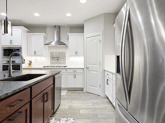 5th image of 6729 Sandy Ridge Rd