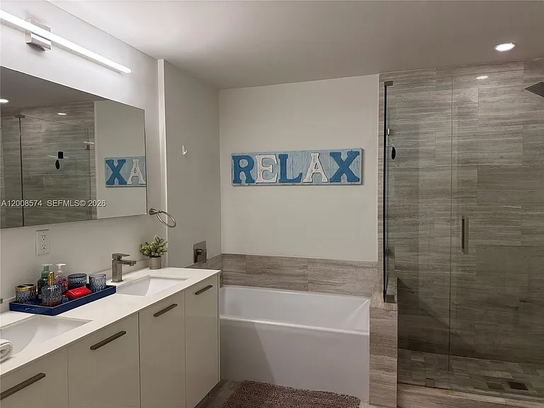 1300 Brickell Bay Dr #807 — Photo 16
