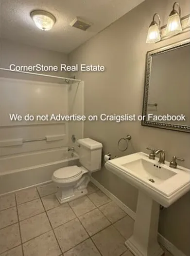 1267 Exeter Ln — Photo 8