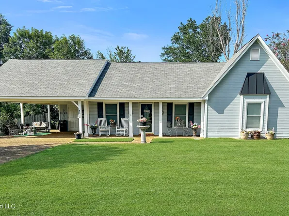 401 Olympic Dr, Flowood, MS 39232
