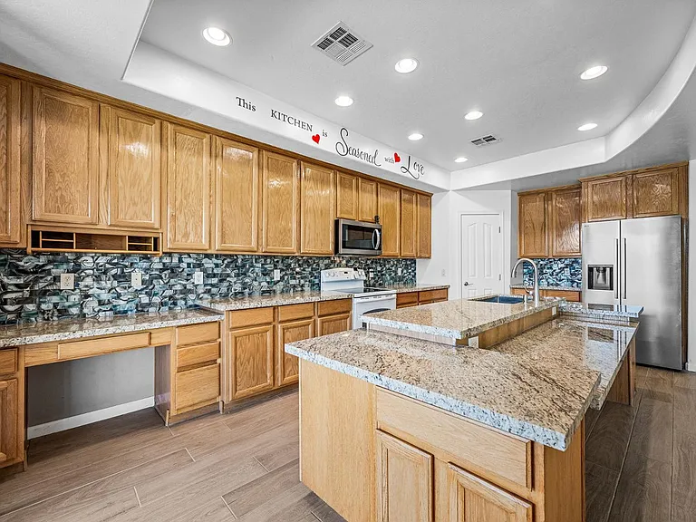 10463 E Olla Ave — Photo 9