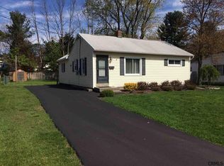24 Kimberly St, Albany, NY 12205