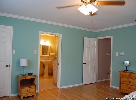 5th image of 114 Meadow Way