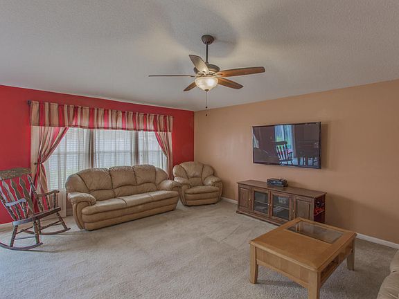 3rd image of 11237 Belmont Oaks Dr