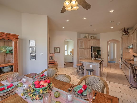 4th image of 5908 Purple Aster Ln NE