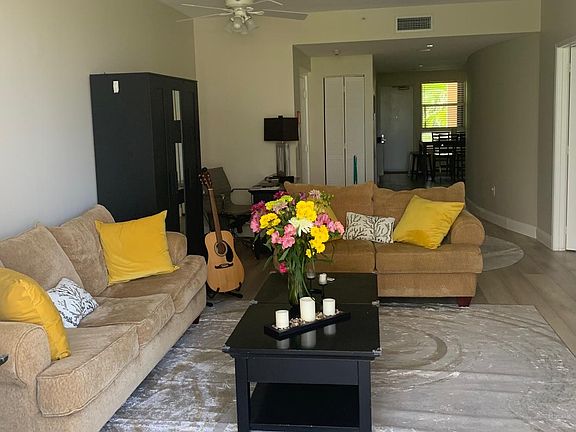 3rd image of 717 Crandon Blvd APT 408