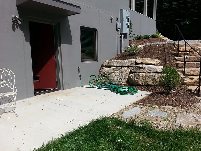 4 Hyannis Dr #2 — Photo 5