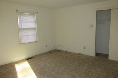 4th image of 4521 Hickory Blvd