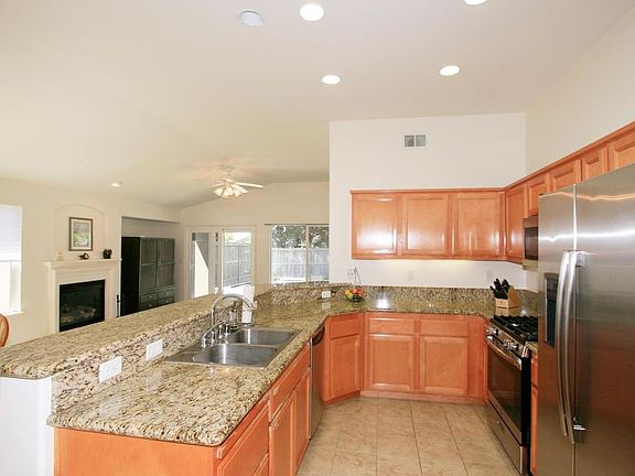3rd image of 7708 Laguna Beach Way