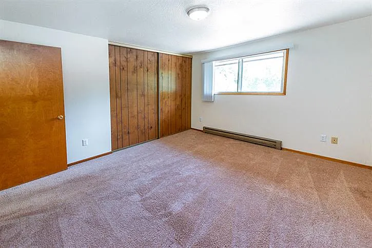 Royal Oaks Apartments — Photo 20