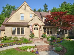 1021 Sheldon Rd, Grand Haven, MI 49417