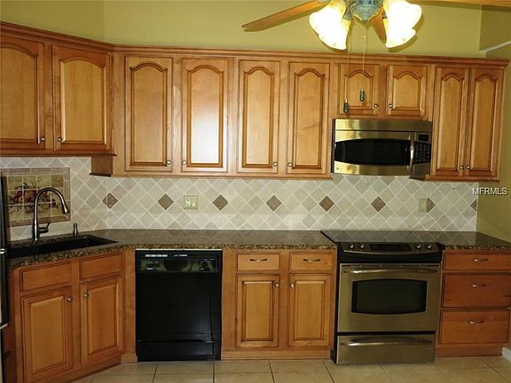 3rd image of 1707 Sunwood Dr