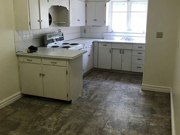 2nd image of 515 N Broadwell Ave
