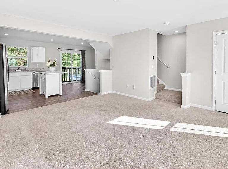 6364 Pebblebrook Dr — Photo 17