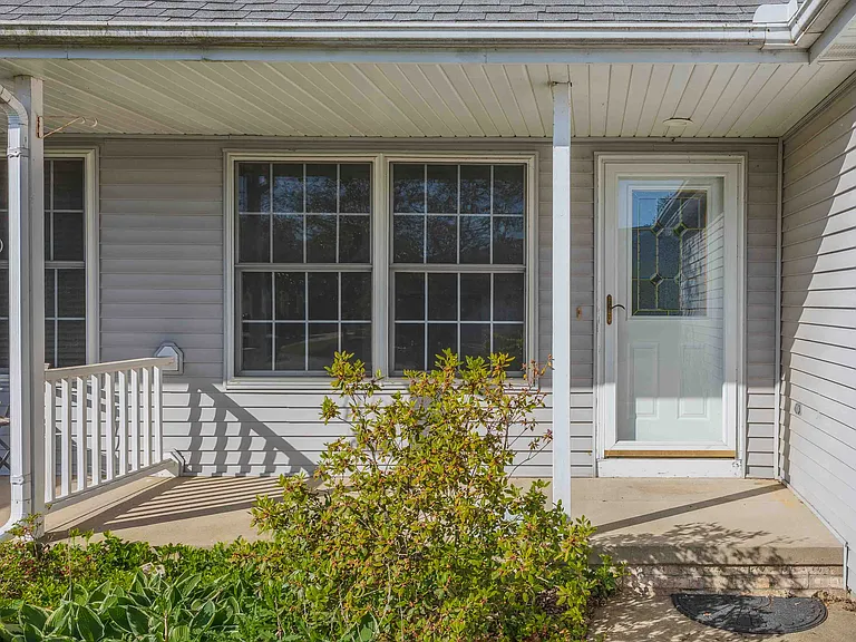 613 Wulbrun Dr — Photo 42