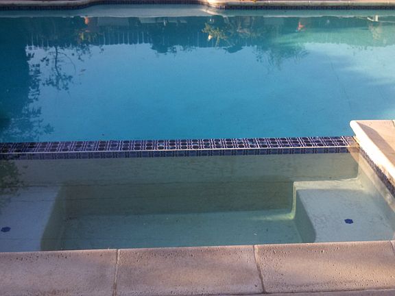 5th image of 29090 Gifford Ave