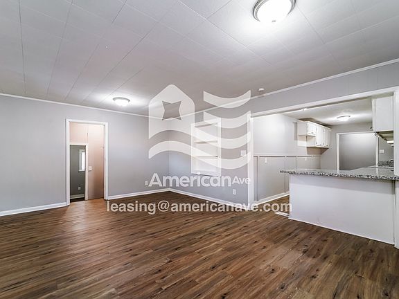 705931_003_wm_-_living_room_13299919.jpg