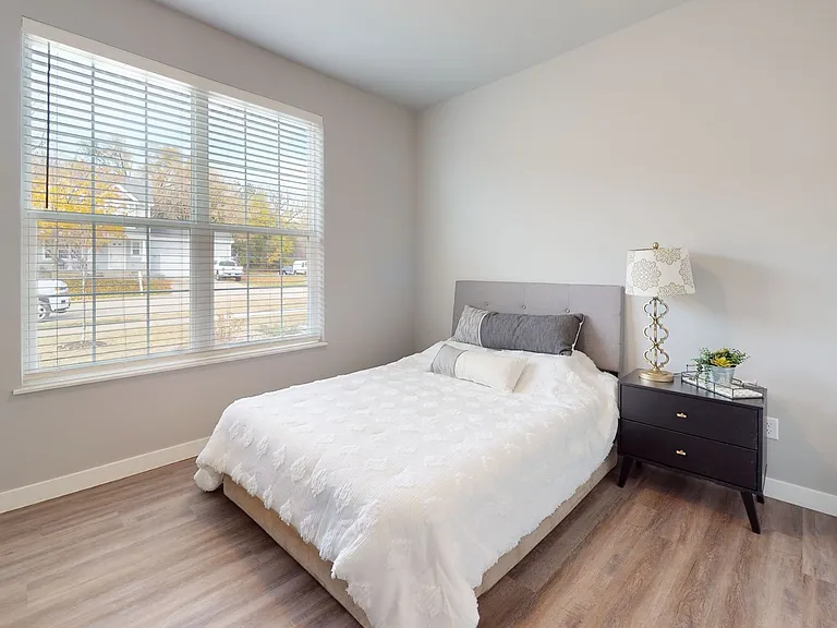 618 Autumn Wood Pkwy — Photo 44