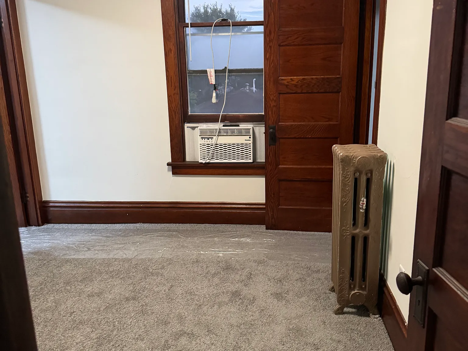 3 bed, $1,800 — Photo 3