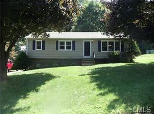 8 Oak Hill Rd, Seymour, CT 06483