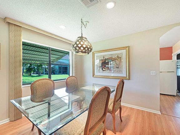 4th image of 1746 Palmland Dr