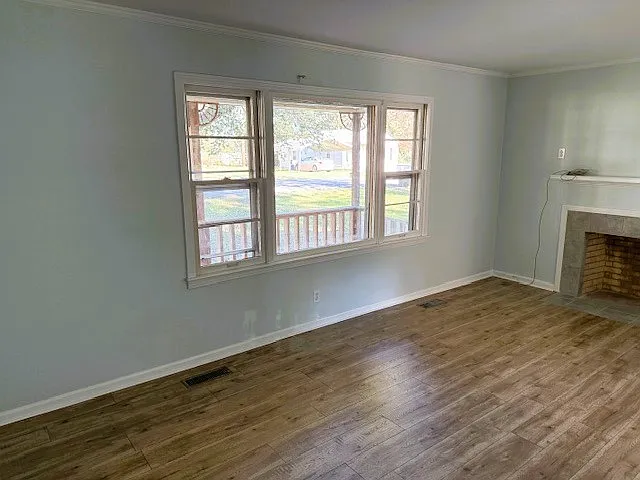 108 Black St — Photo 4